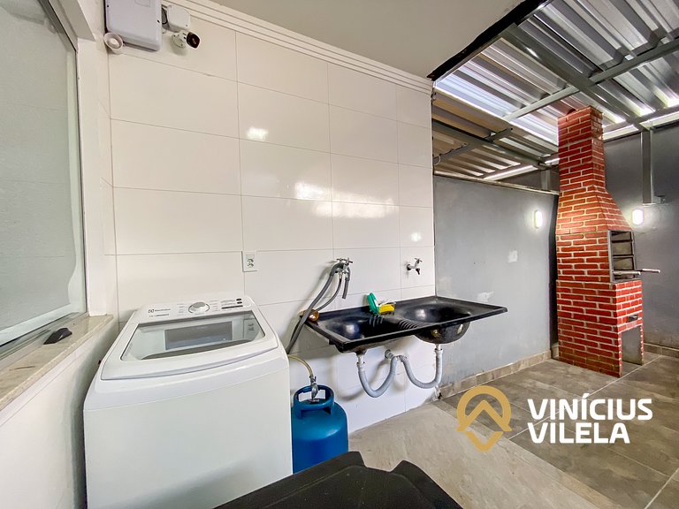 Casa Individual com 2 suítes, cozinha completa, Internet pri