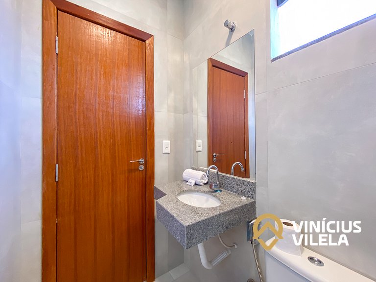 Apto 2(Q), próx a praia de Taperapuã.