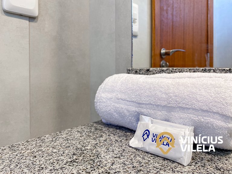 Apto 2(Q), próx a praia de Taperapuã.