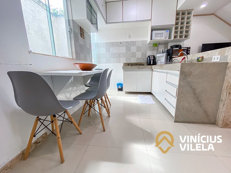 Duplex a 80m da Praia de Taperapuã - Piscina- WIFI