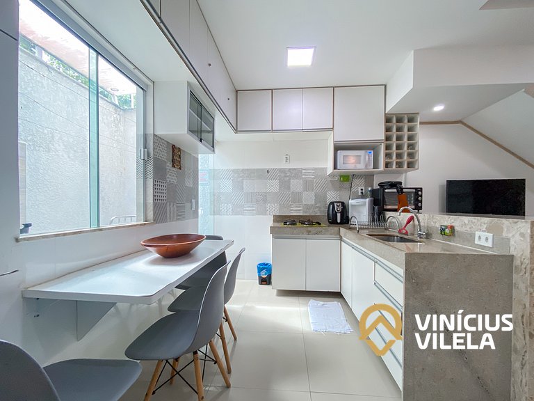 Duplex a 80m da Praia de Taperapuã - Piscina- WIFI