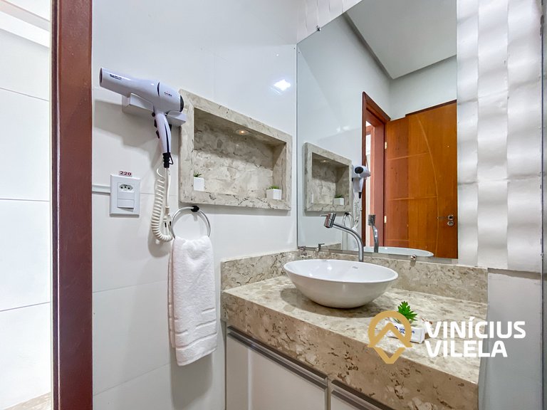 Duplex a 80m da Praia de Taperapuã - Piscina- WIFI