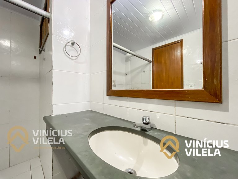 Suiíte com ar , frigobar proximo ao axé Moi