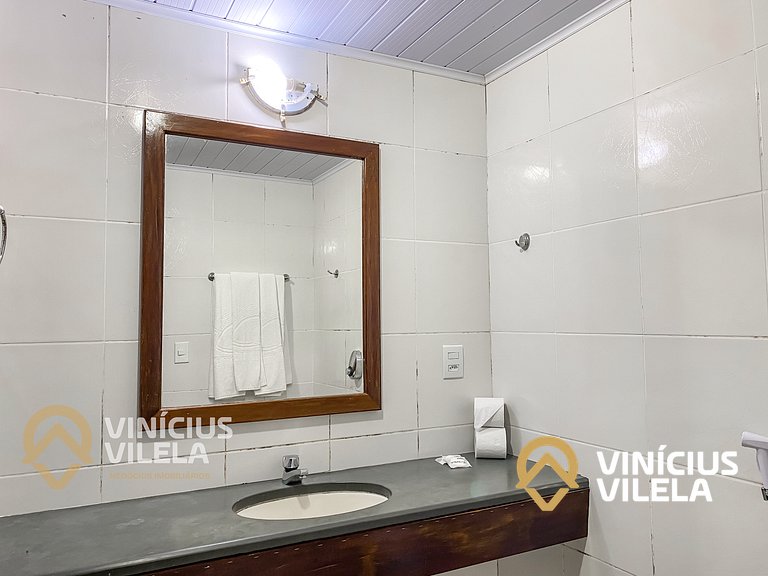 Suiíte com ar , frigobar proximo ao axé Moi