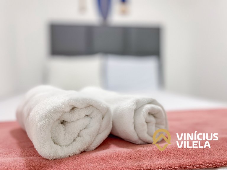 Casa com 3 suítes ambas com ar condicionado e TV, sala clima