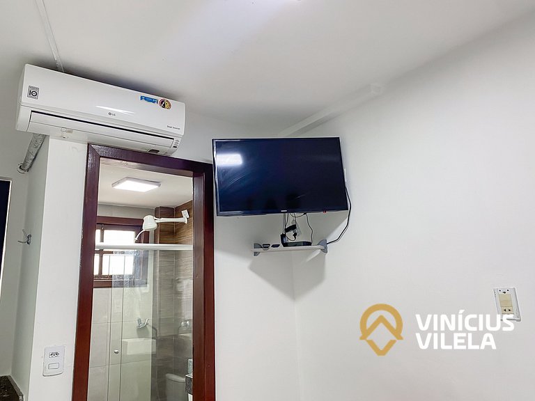 Casa com 3 suítes ambas com ar condicionado e TV, sala clima