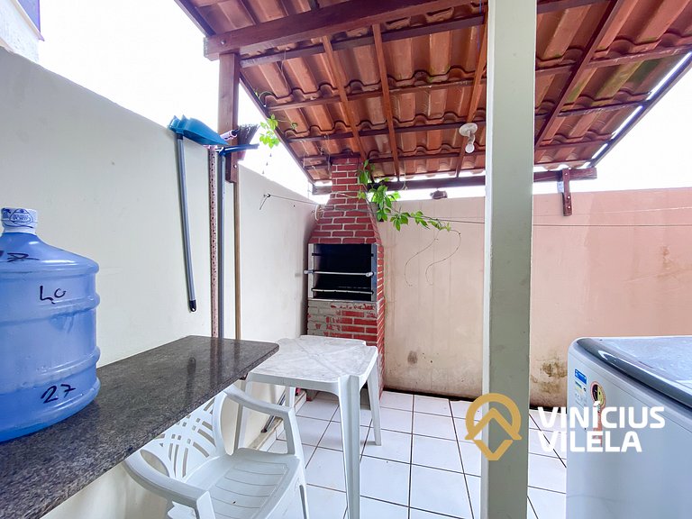 Casa com 3 suítes ambas com ar condicionado e TV, sala clima