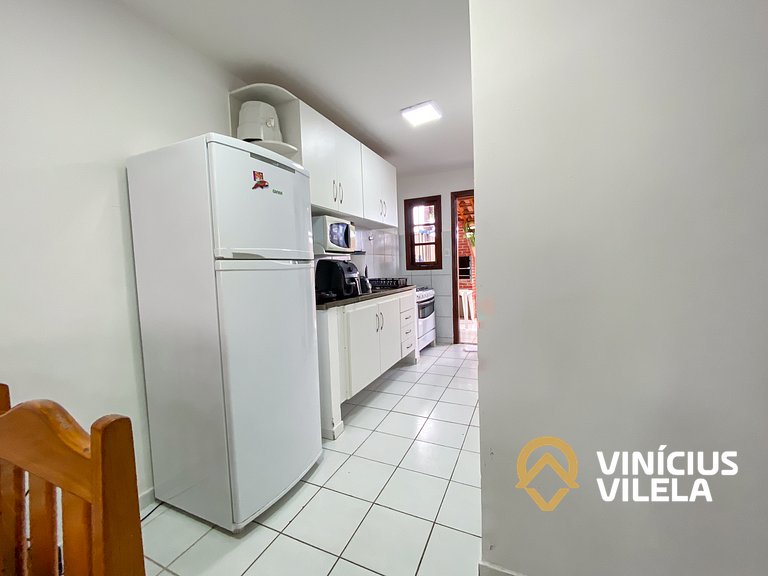 Casa com 3 suítes ambas com ar condicionado e TV, sala clima