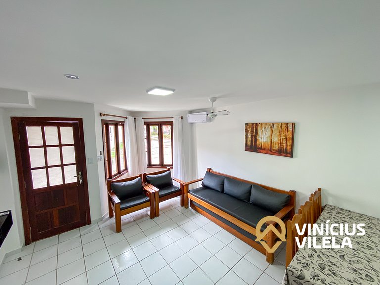 Casa com 3 suítes ambas com ar condicionado e TV, sala clima