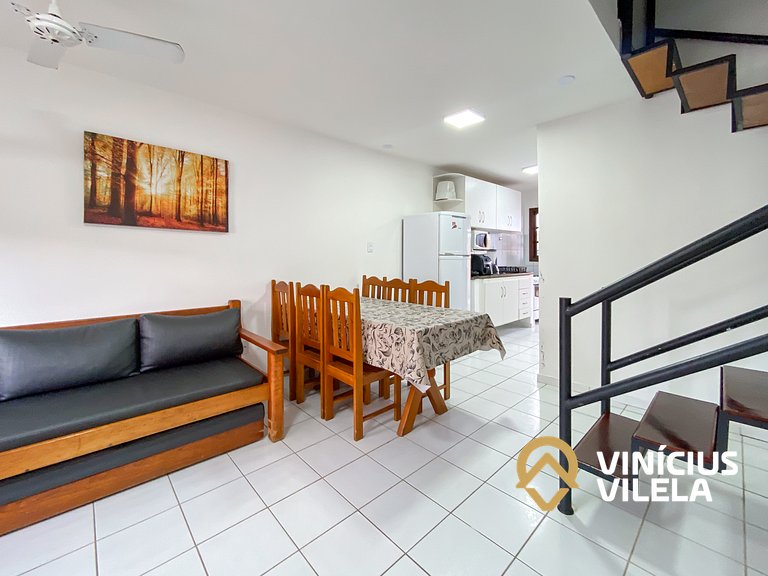 Casa com 3 suítes ambas com ar condicionado e TV, sala clima