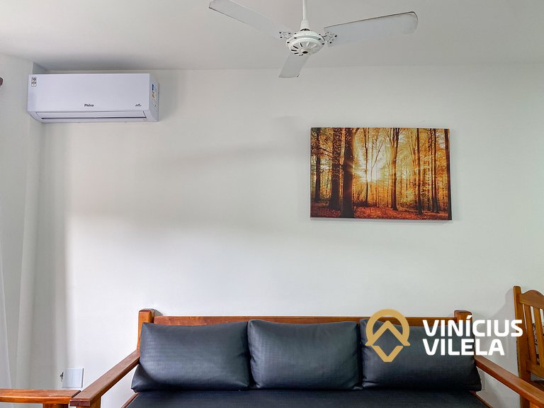 Casa com 3 suítes ambas com ar condicionado e TV, sala clima