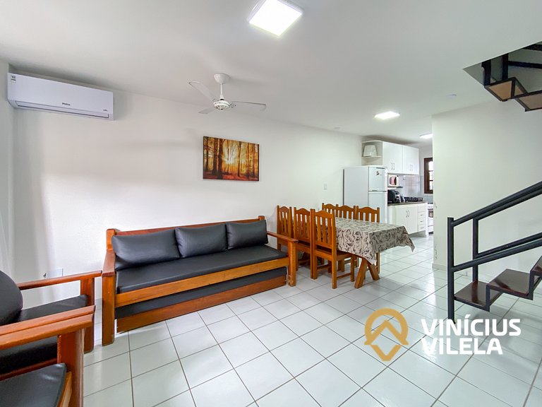 Casa com 3 suítes ambas com ar condicionado e TV, sala clima