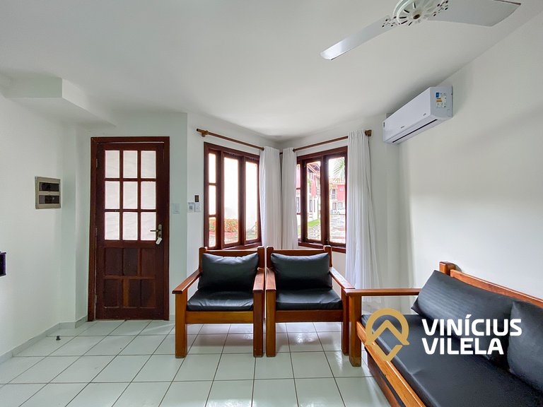 Casa com 3 suítes ambas com ar condicionado e TV, sala clima