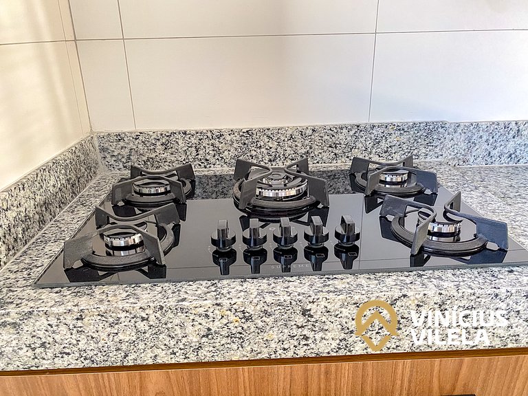 Apê com 3Q prox. a praia de Taperapuã (Axé Moi)