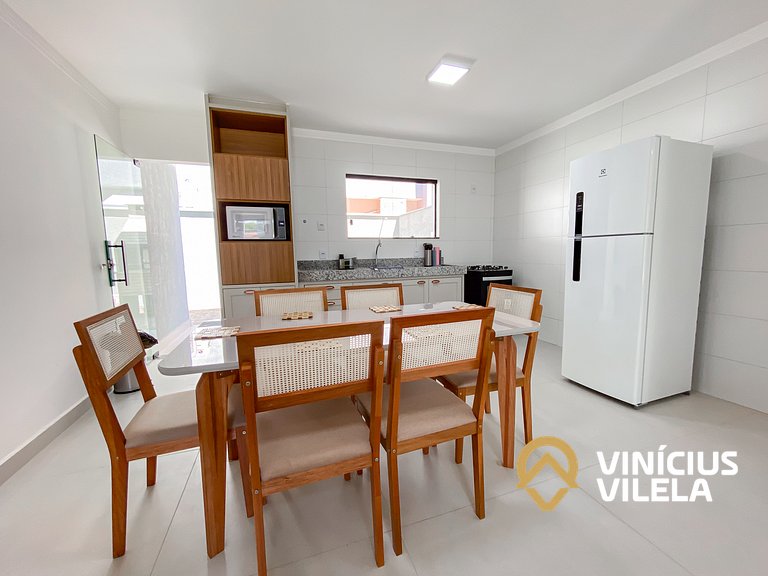 Apê Térreo 2Q prox. a praia de Taperapuã (Axé Moi)