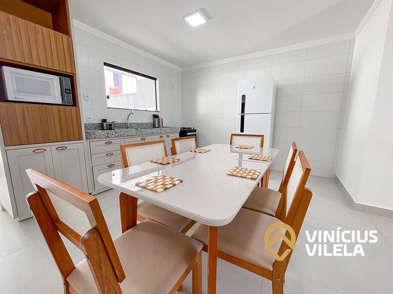 Apê Térreo 2Q prox. a praia de Taperapuã (Axé Moi)