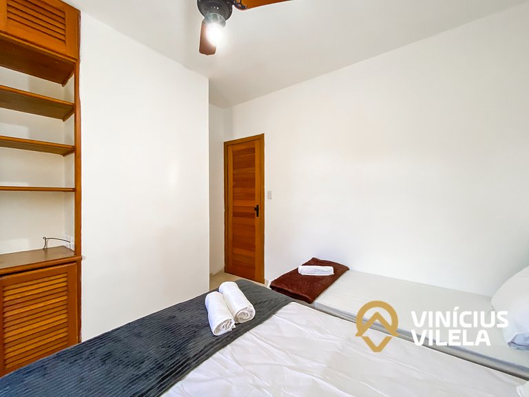 Apto pav. superior 1 quarto frente praia Taperapuã