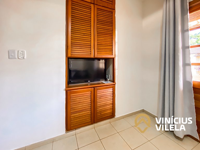 Apto pav. superior 1 quarto frente praia Taperapuã