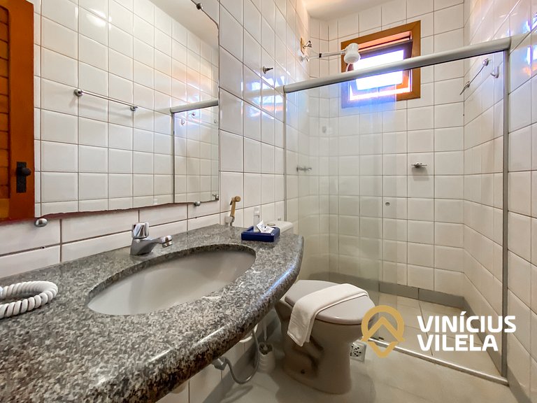 Apto pav. superior 1 quarto frente praia Taperapuã