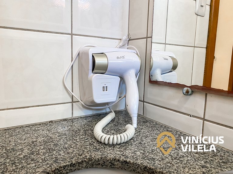 Apto pav. superior 1 quarto frente praia Taperapuã