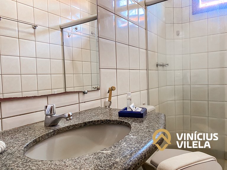 Apto pav. superior 1 quarto frente praia Taperapuã