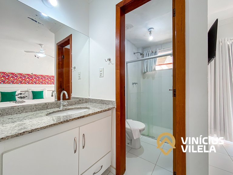 Flat térreo com 1Q a aprox. 400m Praia Taperapuã