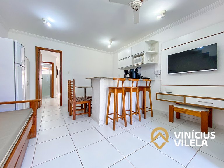 Flat térreo com 1Q a aprox. 400m Praia Taperapuã