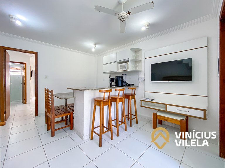 Flat térreo com 1Q a aprox. 400m Praia Taperapuã