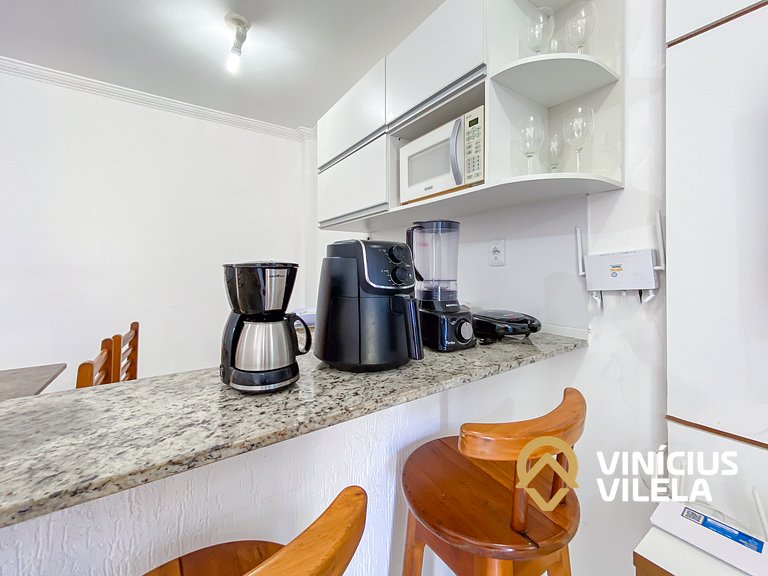 Flat térreo com 1Q a aprox. 400m Praia Taperapuã