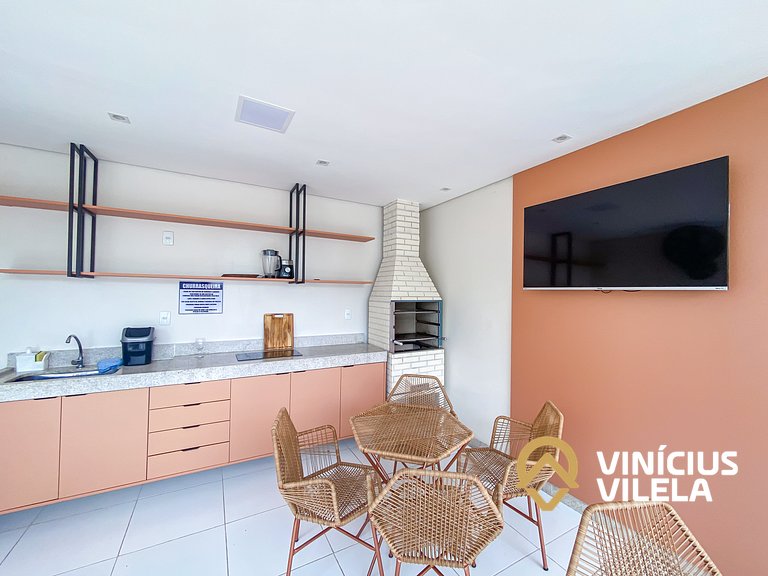 Apto em condomínio a aproximadamente 200m da praia em Coroa