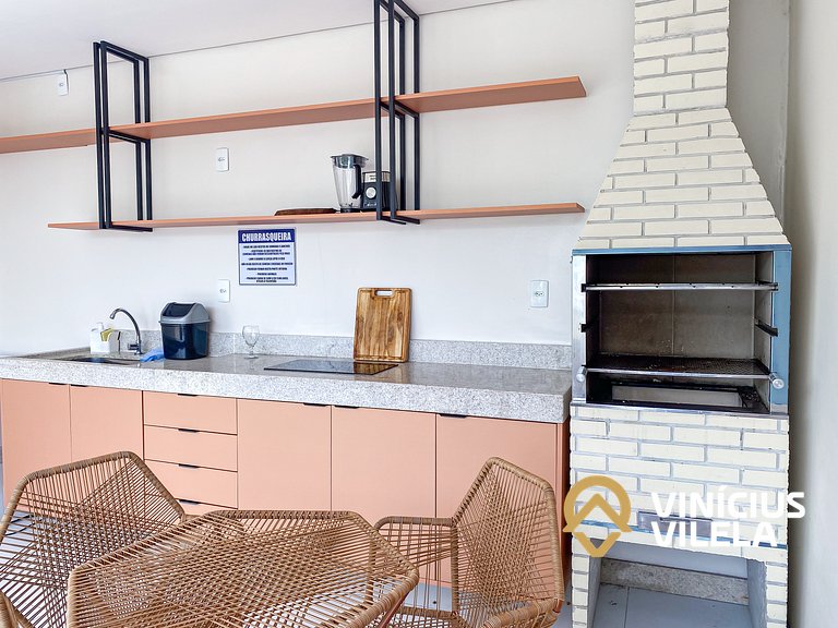 Apto em condomínio a aproximadamente 200m da praia em Coroa