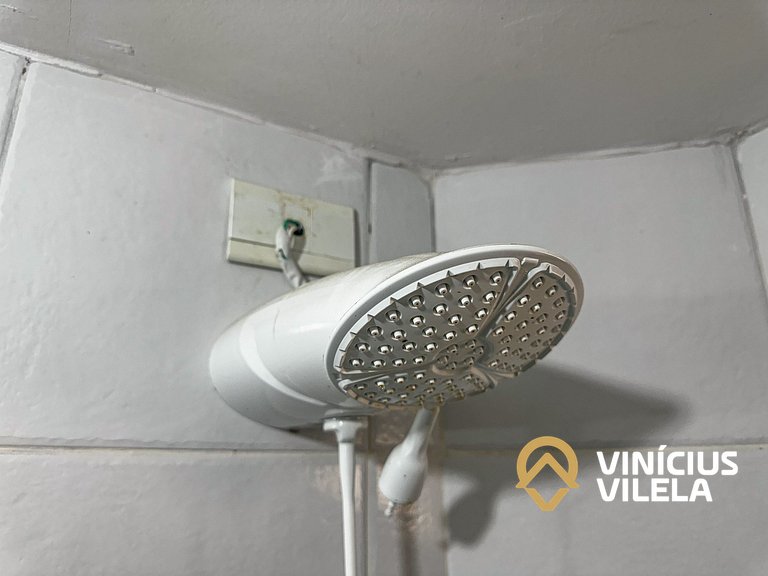 Duplex 2 suítes (com ar), cond. com piscina, sauna