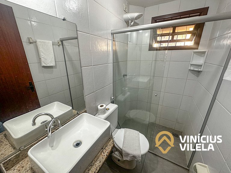 Duplex 2 suítes (com ar), cond. com piscina, sauna