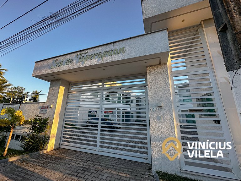 Apto 2Q a 50m da praia de Taperapuã, com piscina, pavimento