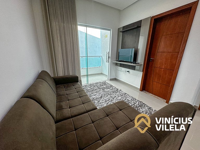 Apto 2Q a 50m da praia de Taperapuã, com piscina, pavimento