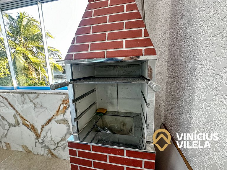 Apto 2Q a 50m da praia de Taperapuã, com piscina, pavimento