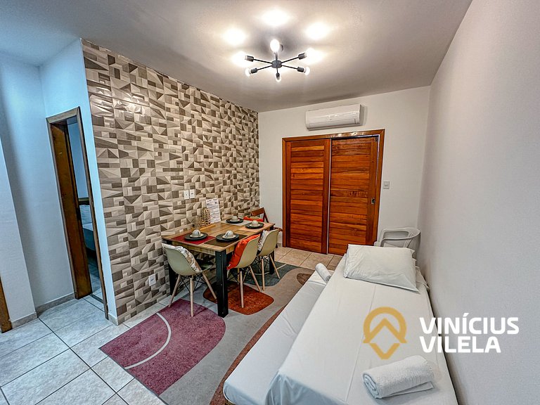 Flat 1 com quarto frente praia de Taperapuã
