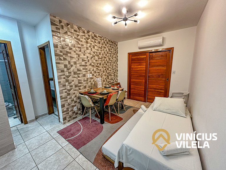 Flat 1 com quarto frente praia de Taperapuã