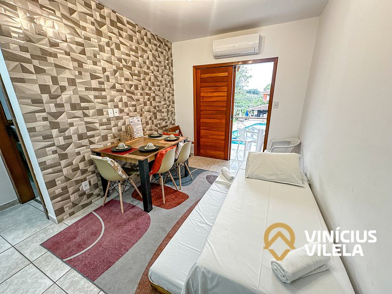 Flat 1 com quarto frente praia de Taperapuã