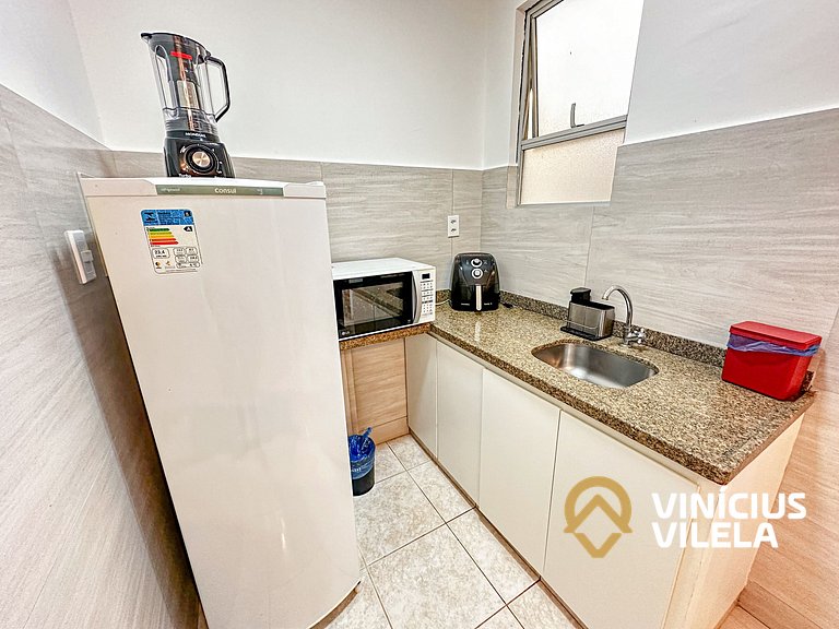 Flat 1 com quarto frente praia de Taperapuã