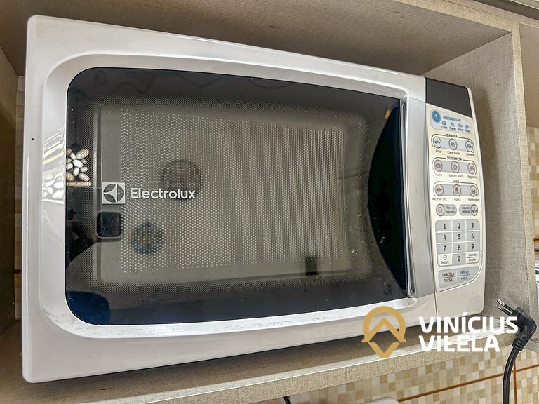 Apê 2Q cond. com piscina prox ao Axé Moi