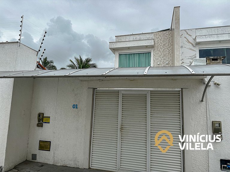 Casa com Piscina Privativa a 100m da Praia