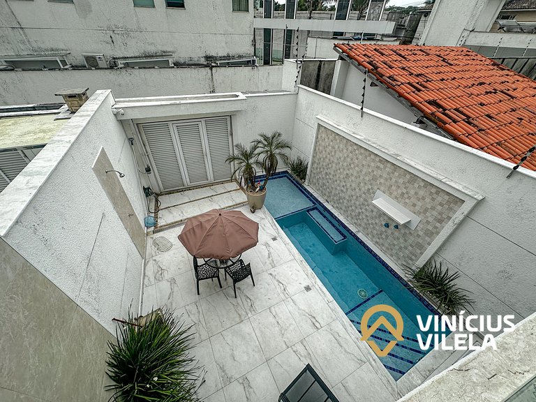 Casa com Piscina Privativa a 100m da Praia