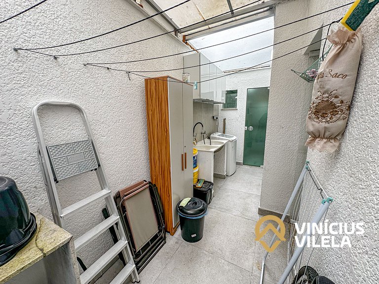 Casa com Piscina Privativa a 100m da Praia