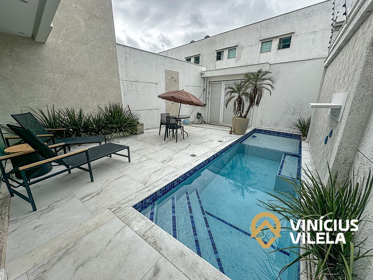 Casa com Piscina Privativa a 100m da Praia