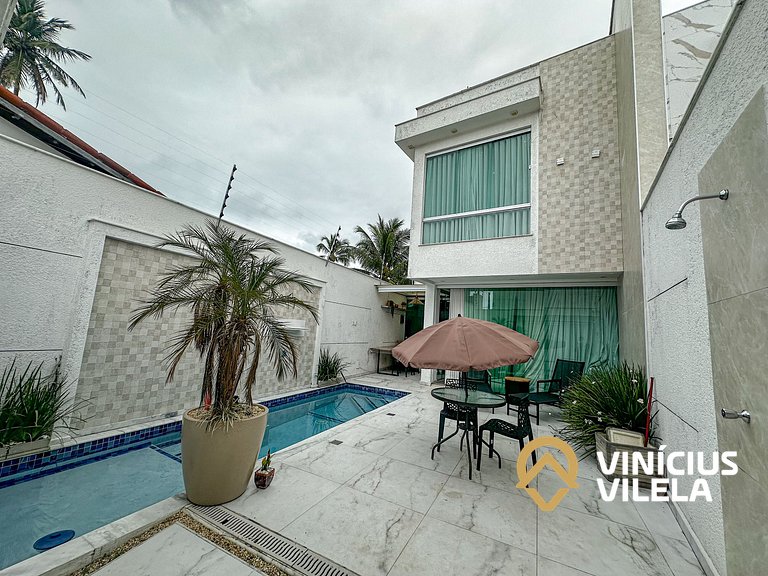 Casa com Piscina Privativa a 100m da Praia