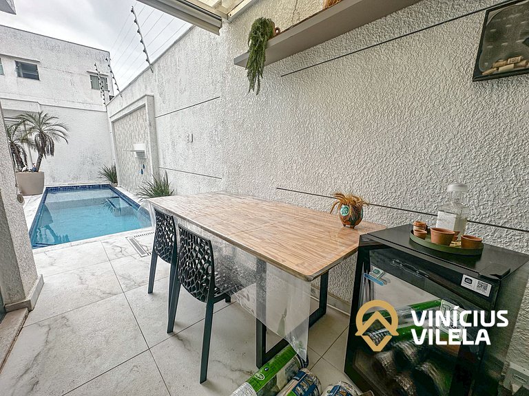 Casa com Piscina Privativa a 100m da Praia
