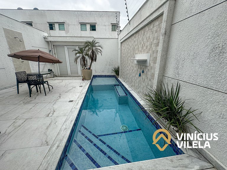 Casa com Piscina Privativa a 100m da Praia