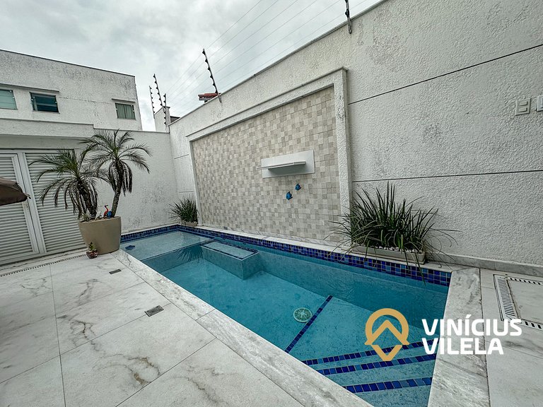 Casa com Piscina Privativa a 100m da Praia