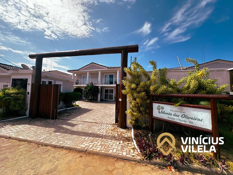 Casa toda climatizada com 2 suítes, gourmet privativo e inte
